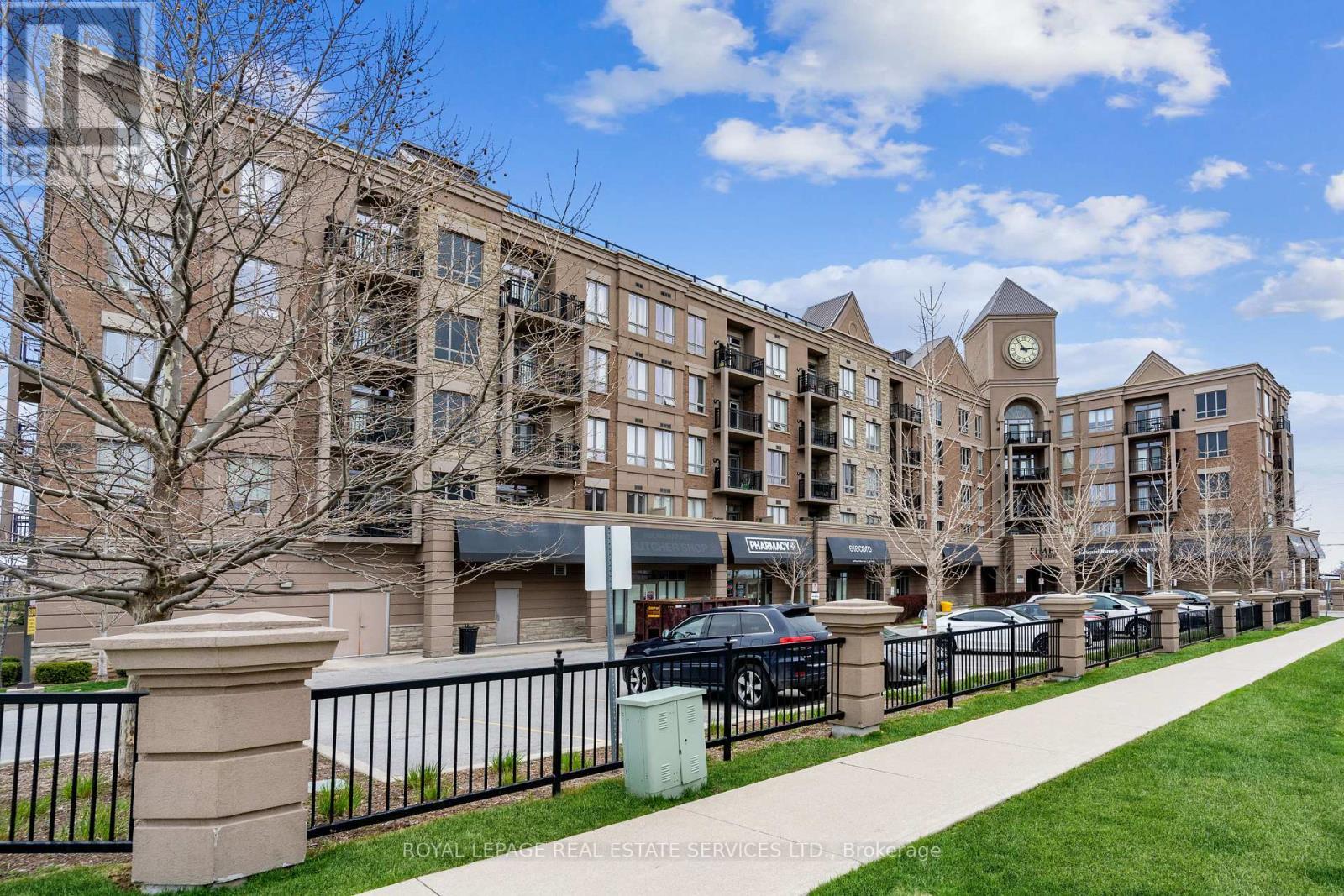 












404 - 5327 UPPER MIDDLE ROAD

,
Burlington,




Ontario
L7L0E9

