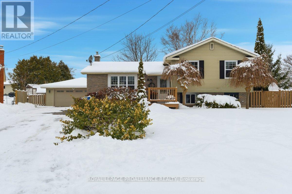 












16 CENTRE COURT

,
Quinte West (Frankford Ward),




Ontario
K0K2C0

