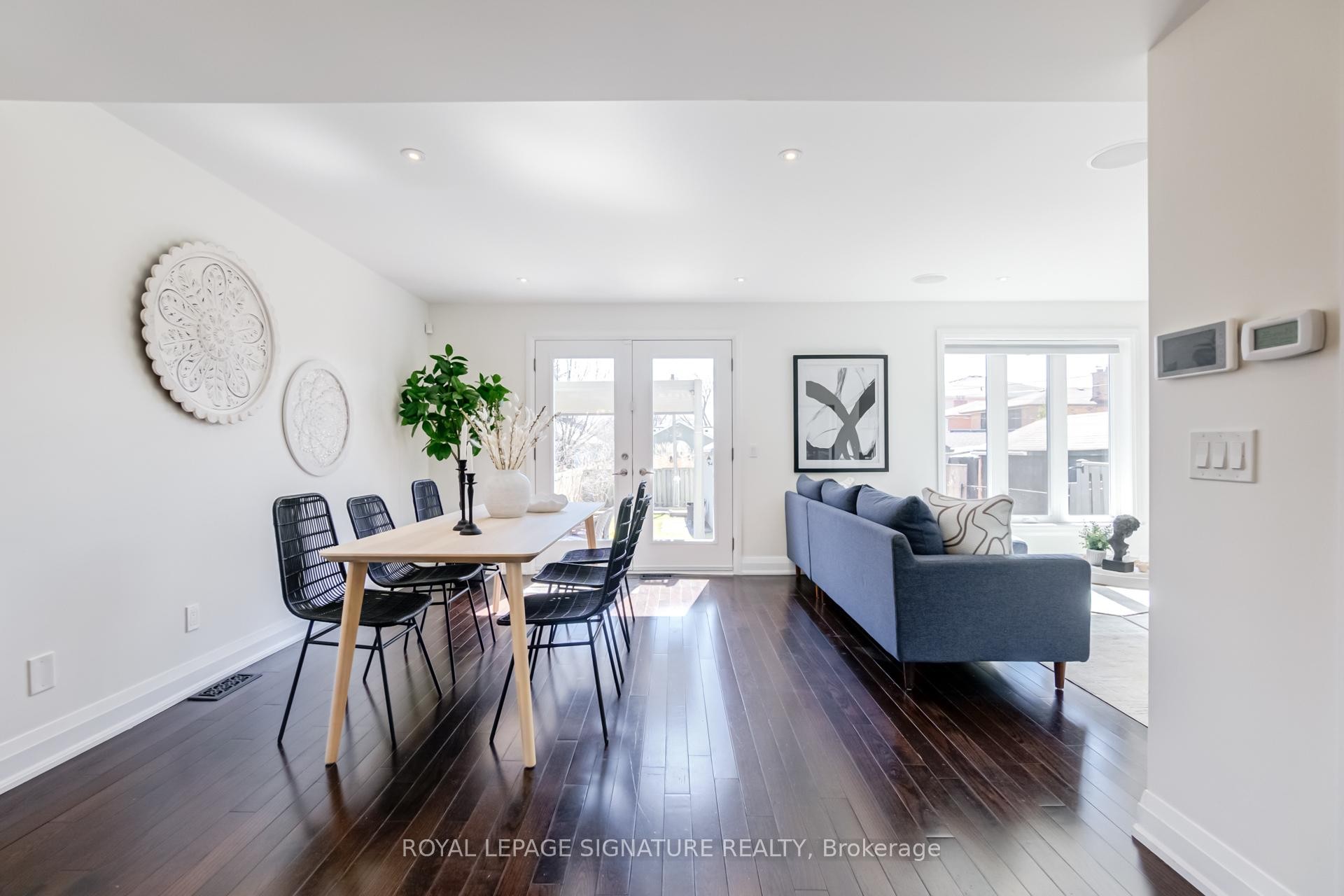 









71


Roseland

Drive,
Toronto,




ON
M8W 1Y4

