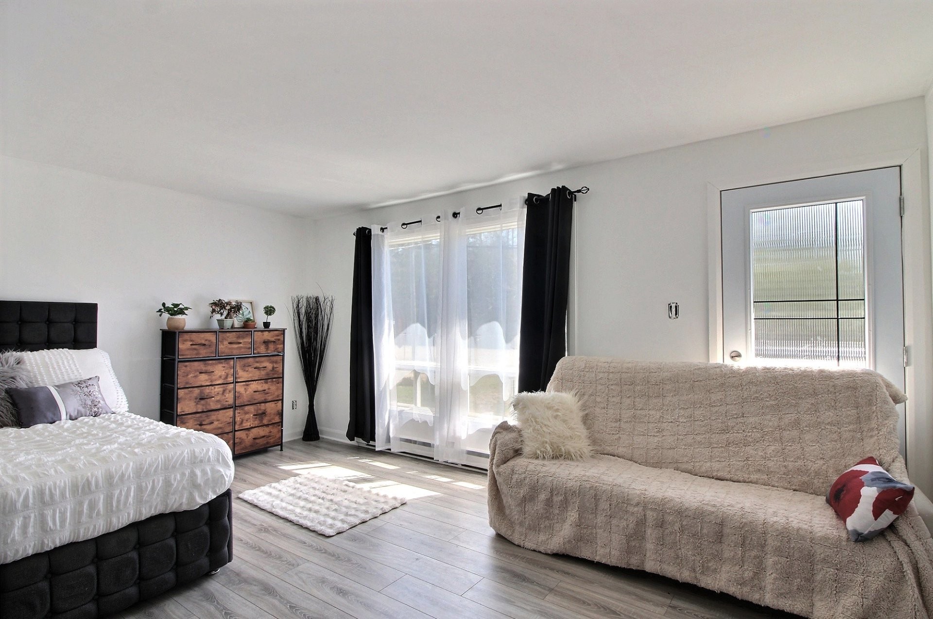 









1721

 - 1721A


Route du Nord

,
Brownsburg-Chatham,




QC
J8G1E2

