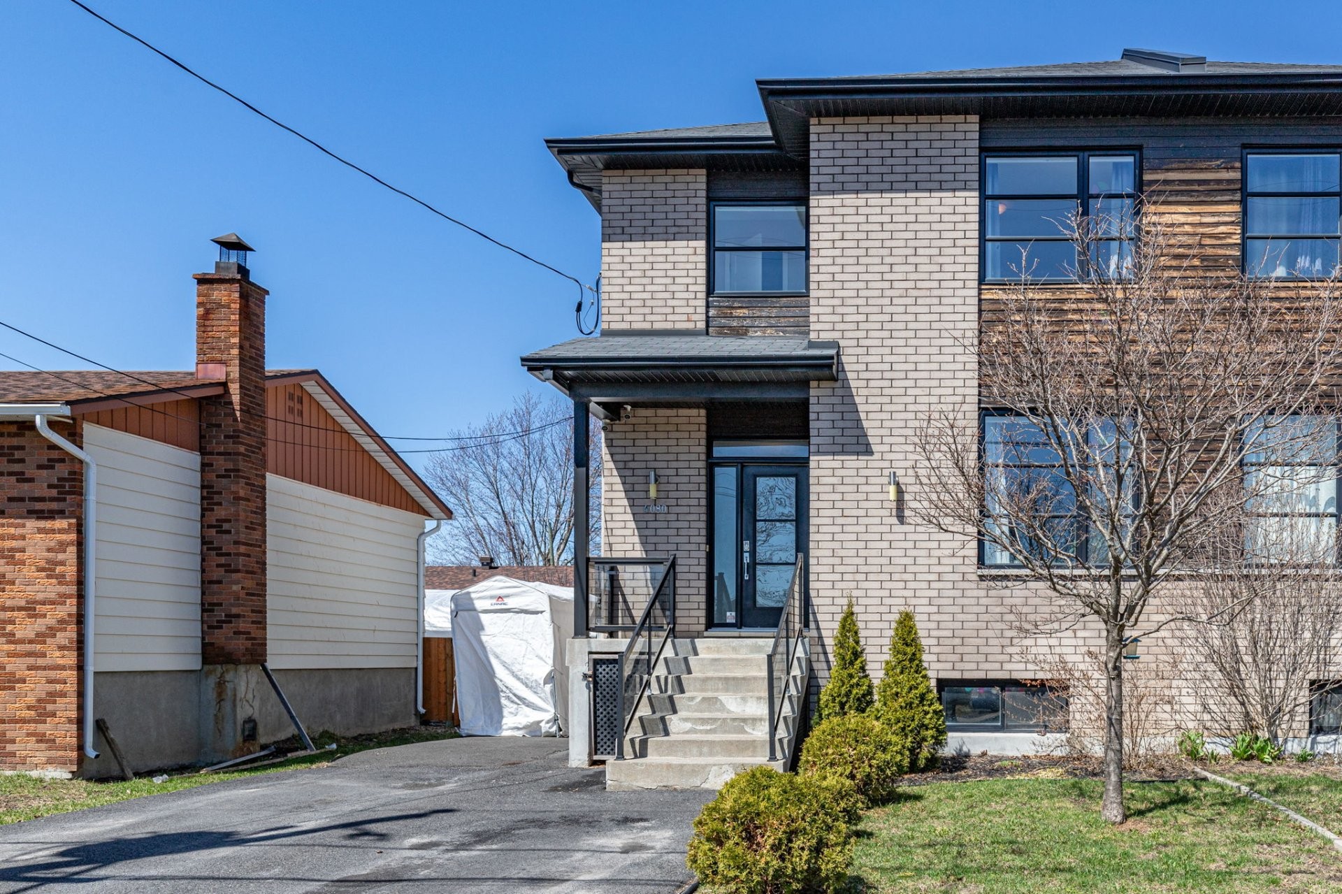 









4080


Rue de la Légion

,
Longueuil (Saint-Hubert),




QC
J3Y1Y8

