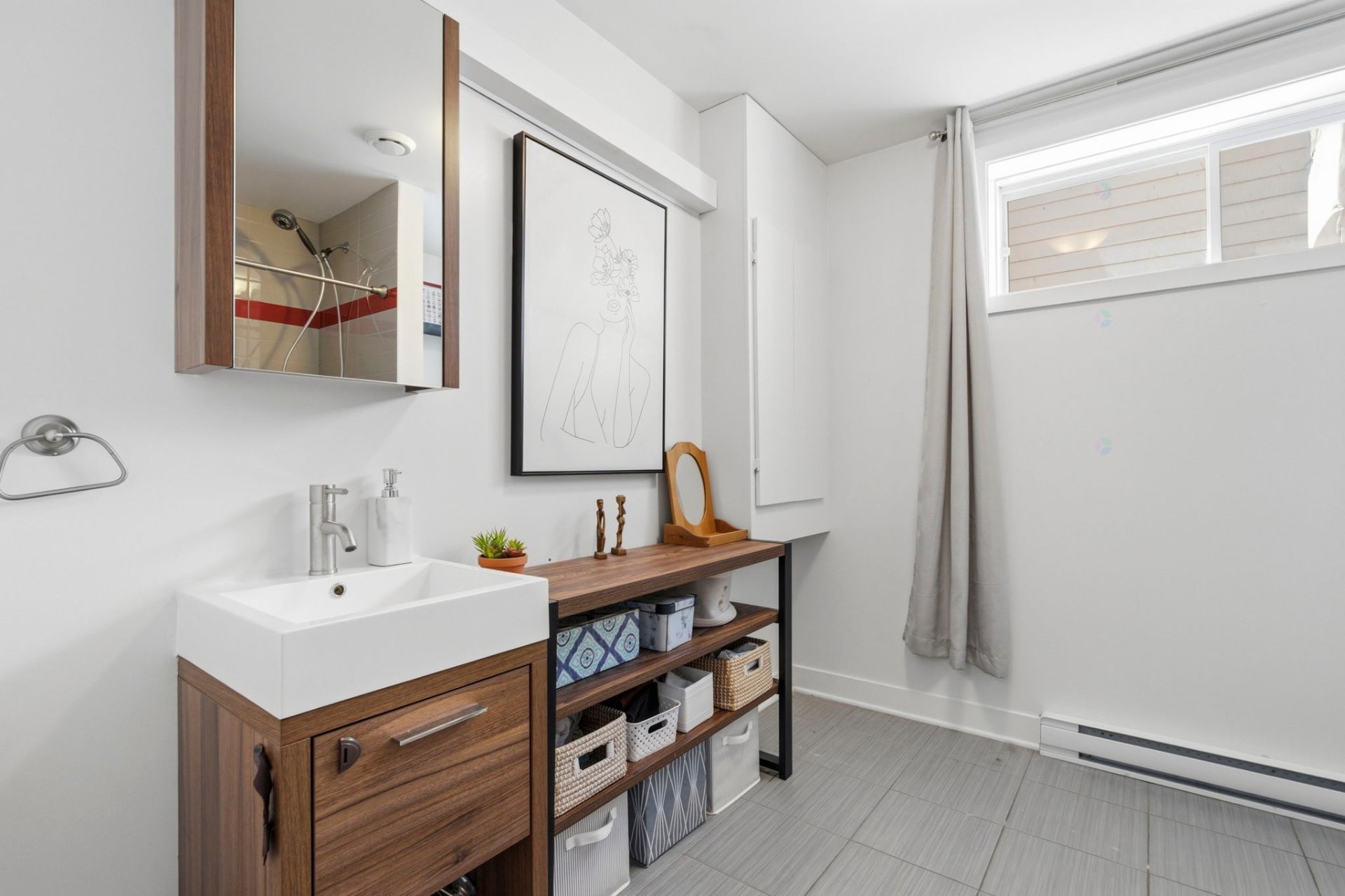 









4080


Rue de la Légion

,
Longueuil (Saint-Hubert),




QC
J3Y1Y8

