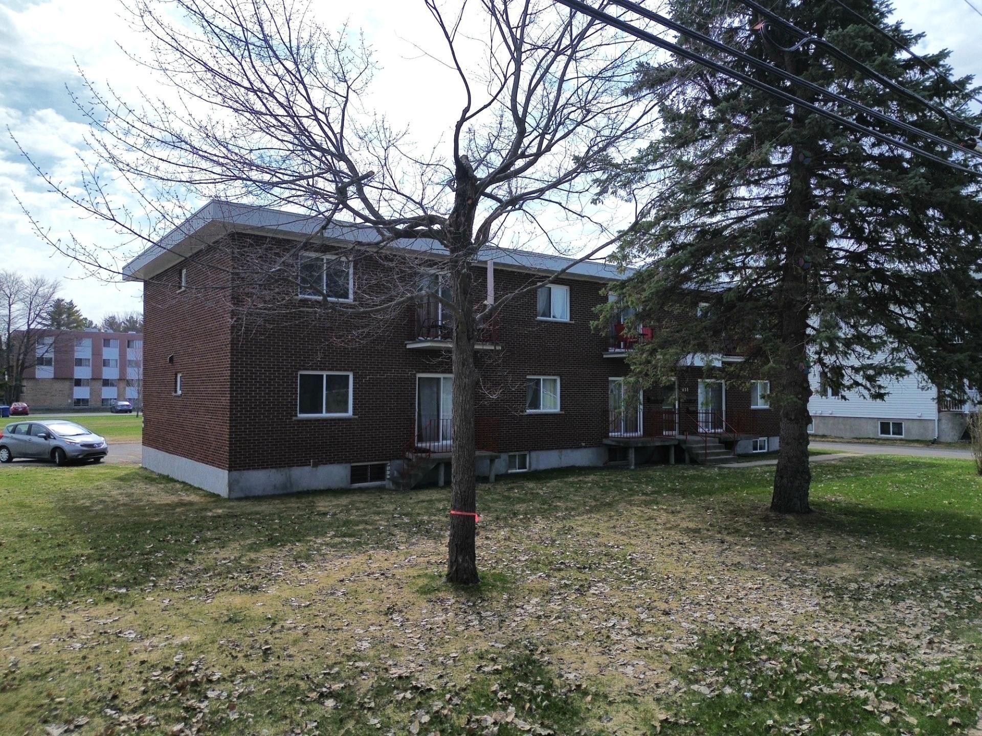 









433


Av. d'Argenteuil

,
Lachute,




QC
J8H1W9

