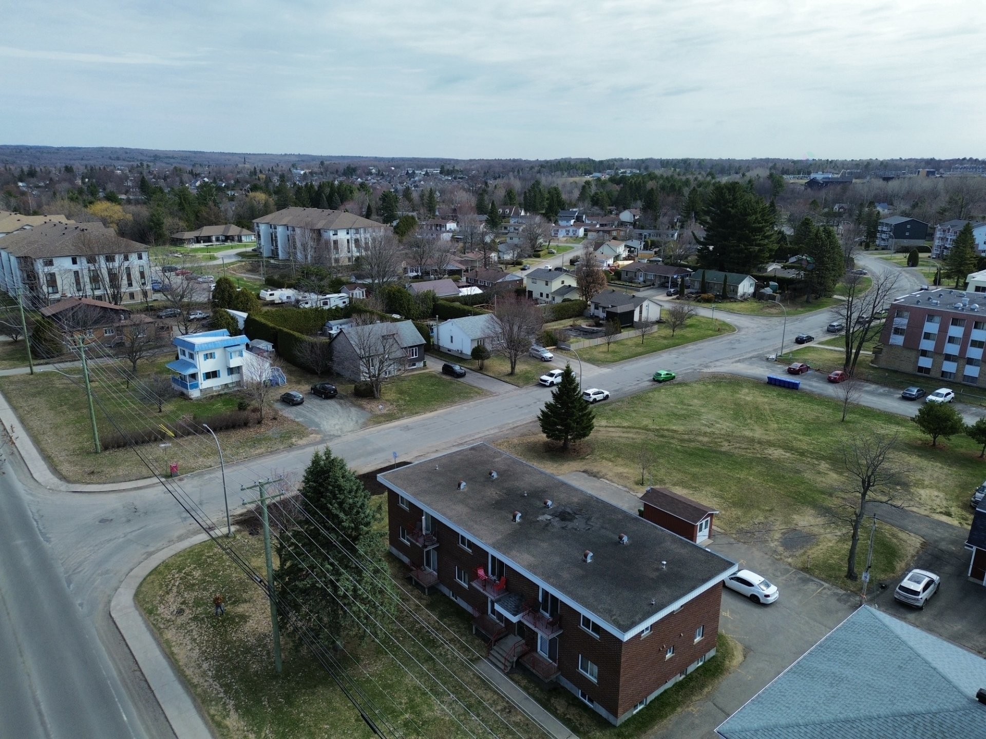 









433


Av. d'Argenteuil

,
Lachute,




QC
J8H1W9

