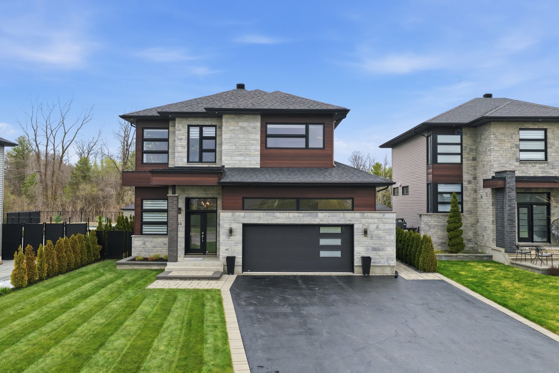 









123


Av. du Littoral

,
Saint-Paul,




QC
J0K3E0

