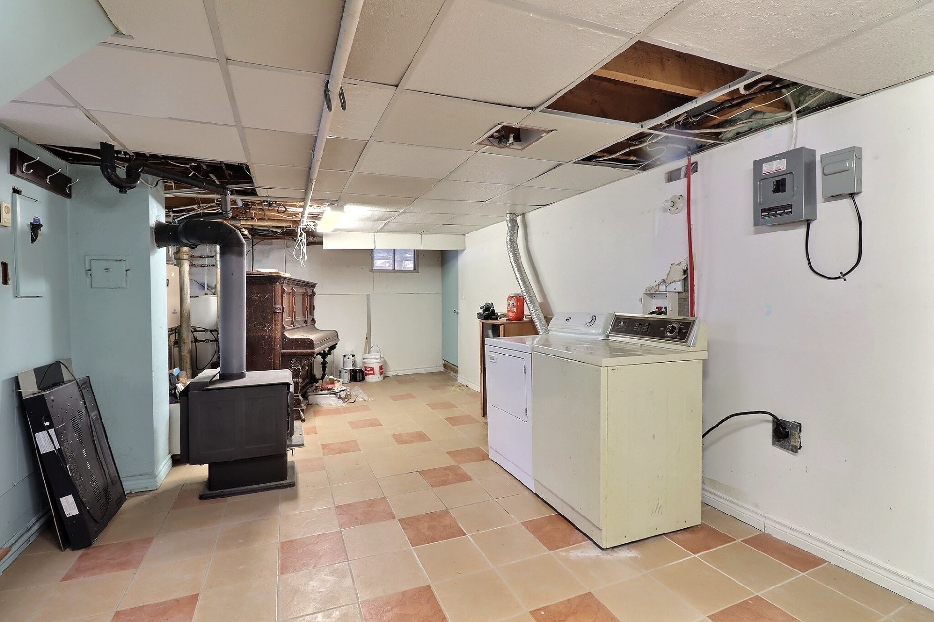 









2360


Rue Brassard

,
Saguenay (Jonquière),




QC
G7X5S9

