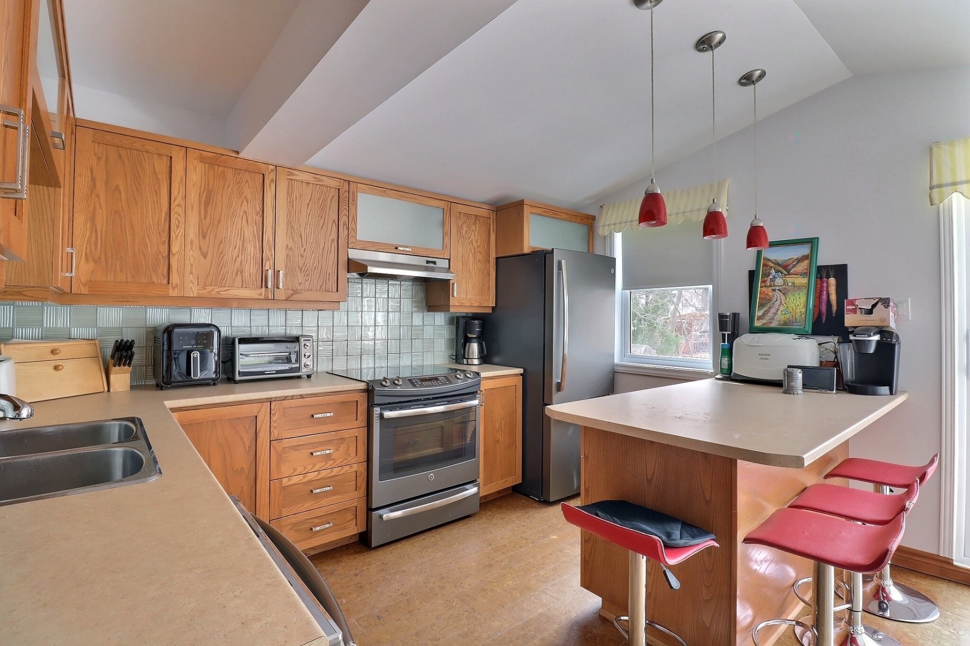 









2360


Rue Brassard

,
Saguenay (Jonquière),




QC
G7X5S9

