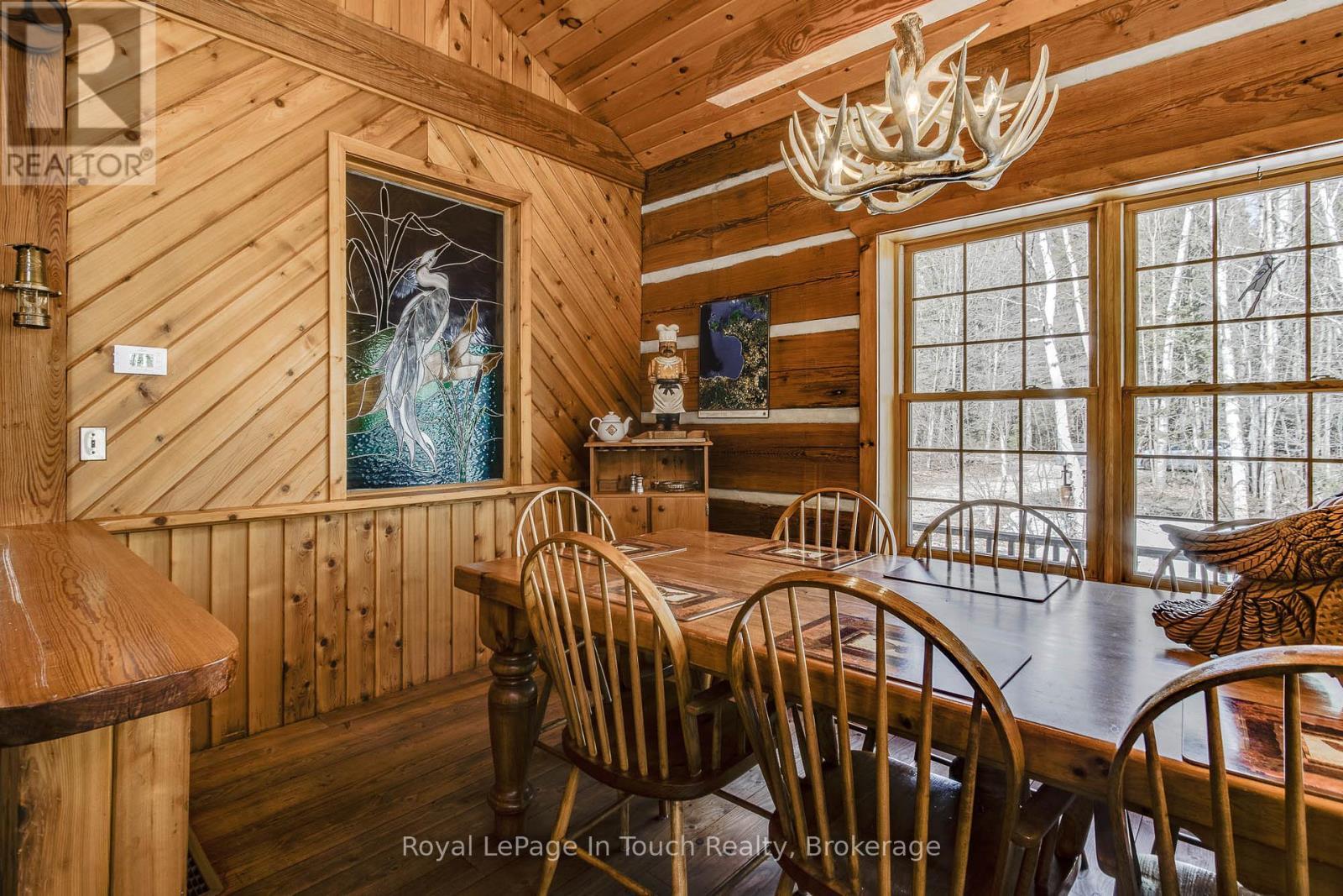 












753 CONCESSION 19 ROAD W

,
Tiny,




Ontario
L9M0H8

