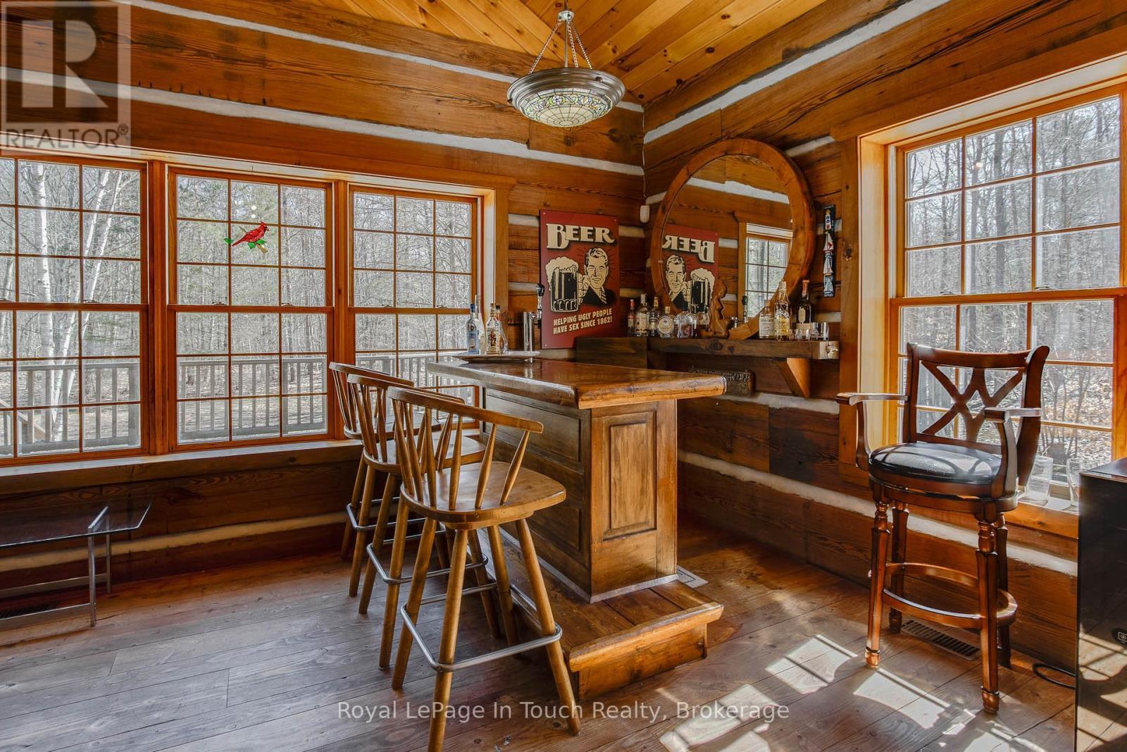 












753 CONCESSION 19 ROAD W

,
Tiny,




Ontario
L9M0H8

