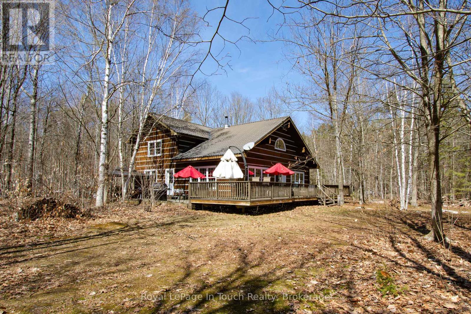 












753 CONCESSION 19 ROAD W

,
Tiny,




Ontario
L9M0H8

