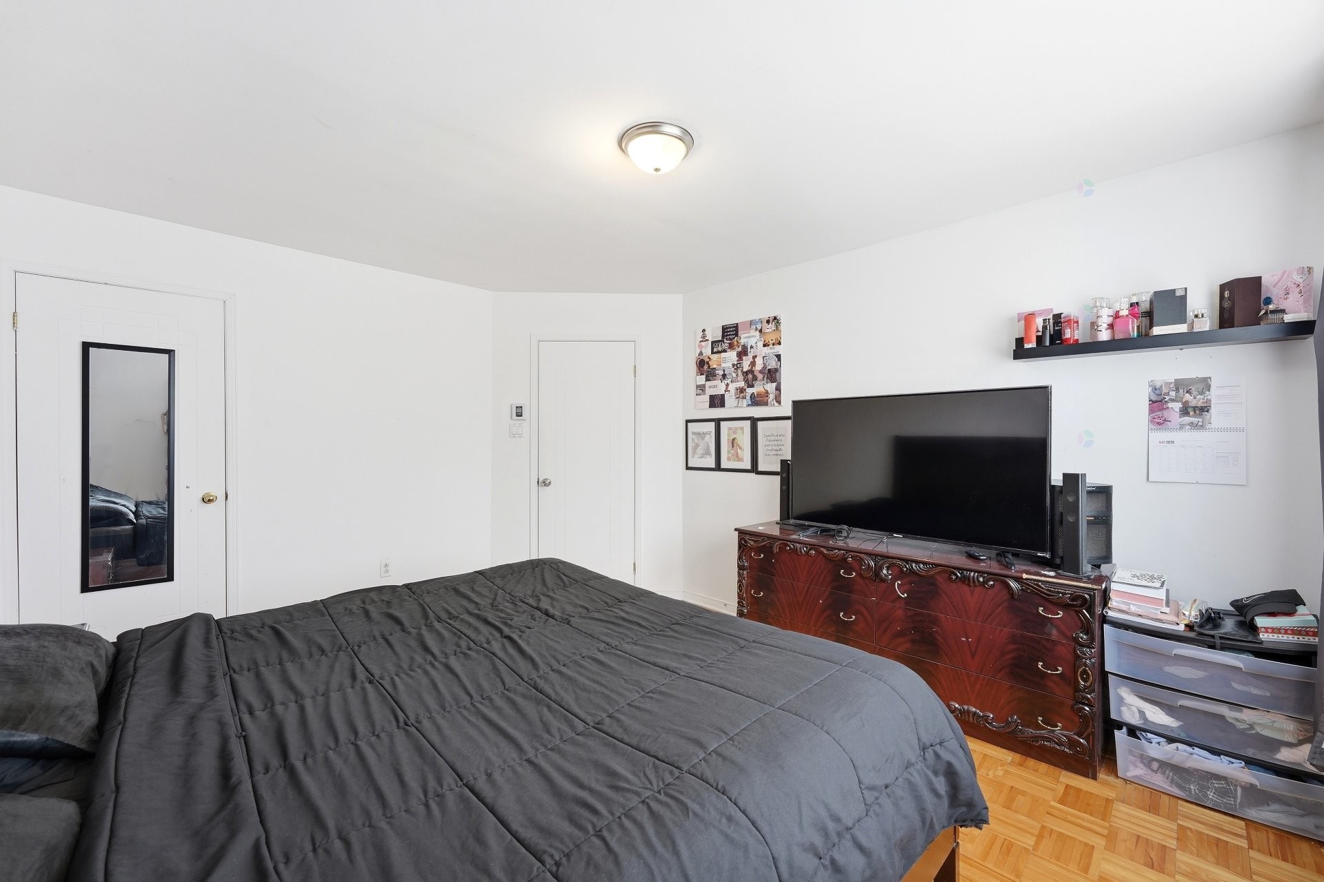 









960


Rue Basile-Routhier

,
Repentigny (Repentigny),




QC
J5Y3V2

