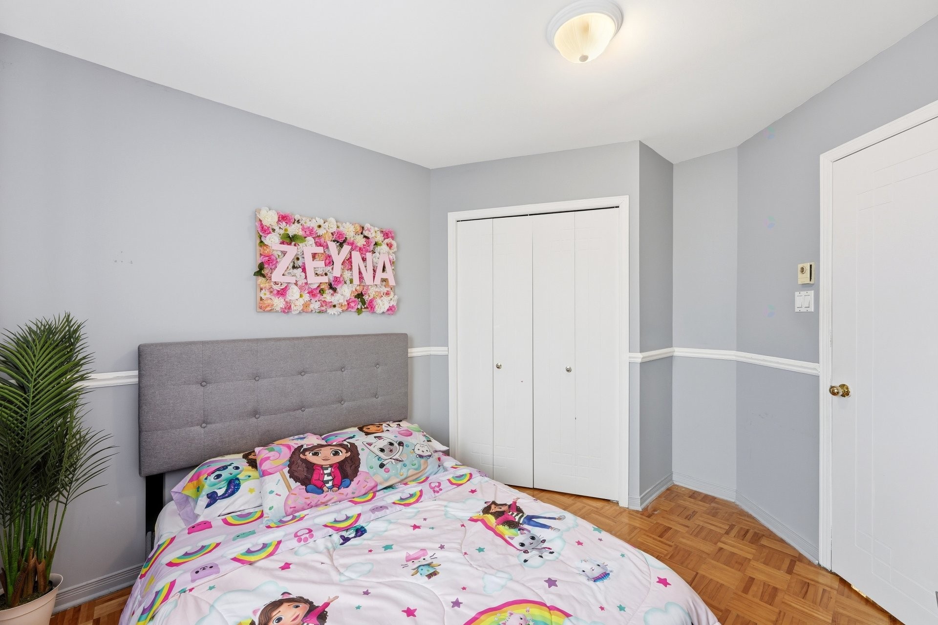 









960


Rue Basile-Routhier

,
Repentigny (Repentigny),




QC
J5Y3V2

