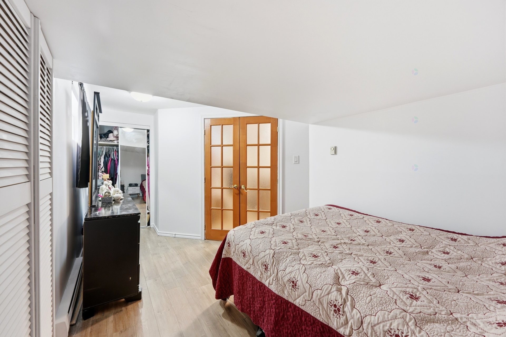 









960


Rue Basile-Routhier

,
Repentigny (Repentigny),




QC
J5Y3V2

