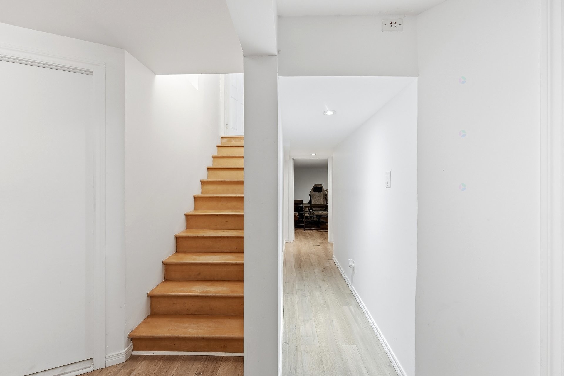 









960


Rue Basile-Routhier

,
Repentigny (Repentigny),




QC
J5Y3V2

