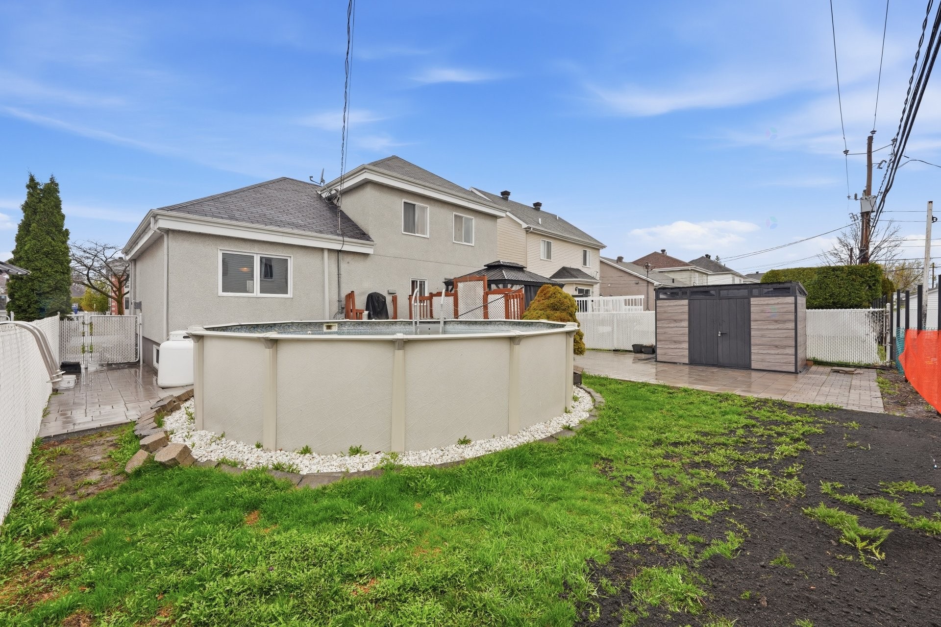 









960


Rue Basile-Routhier

,
Repentigny (Repentigny),




QC
J5Y3V2

