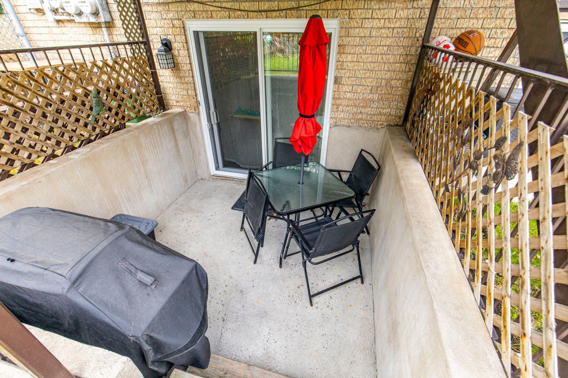 









1419

 - 1423


Rue Lacoste

,
Longueuil (Le Vieux-Longueuil),




QC
J4G2G4


