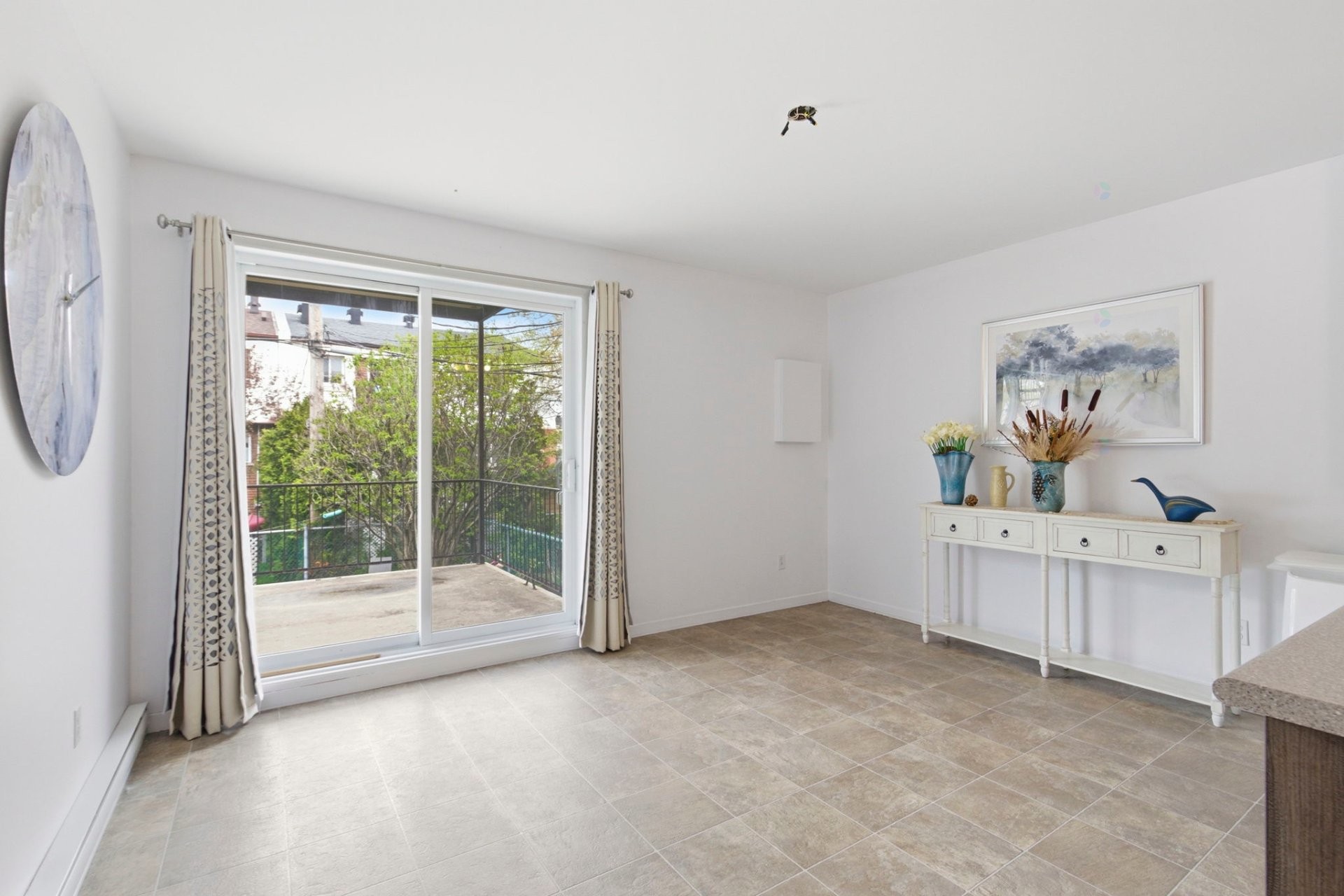









1419

 - 1423


Rue Lacoste

,
Longueuil (Le Vieux-Longueuil),




QC
J4G2G4

