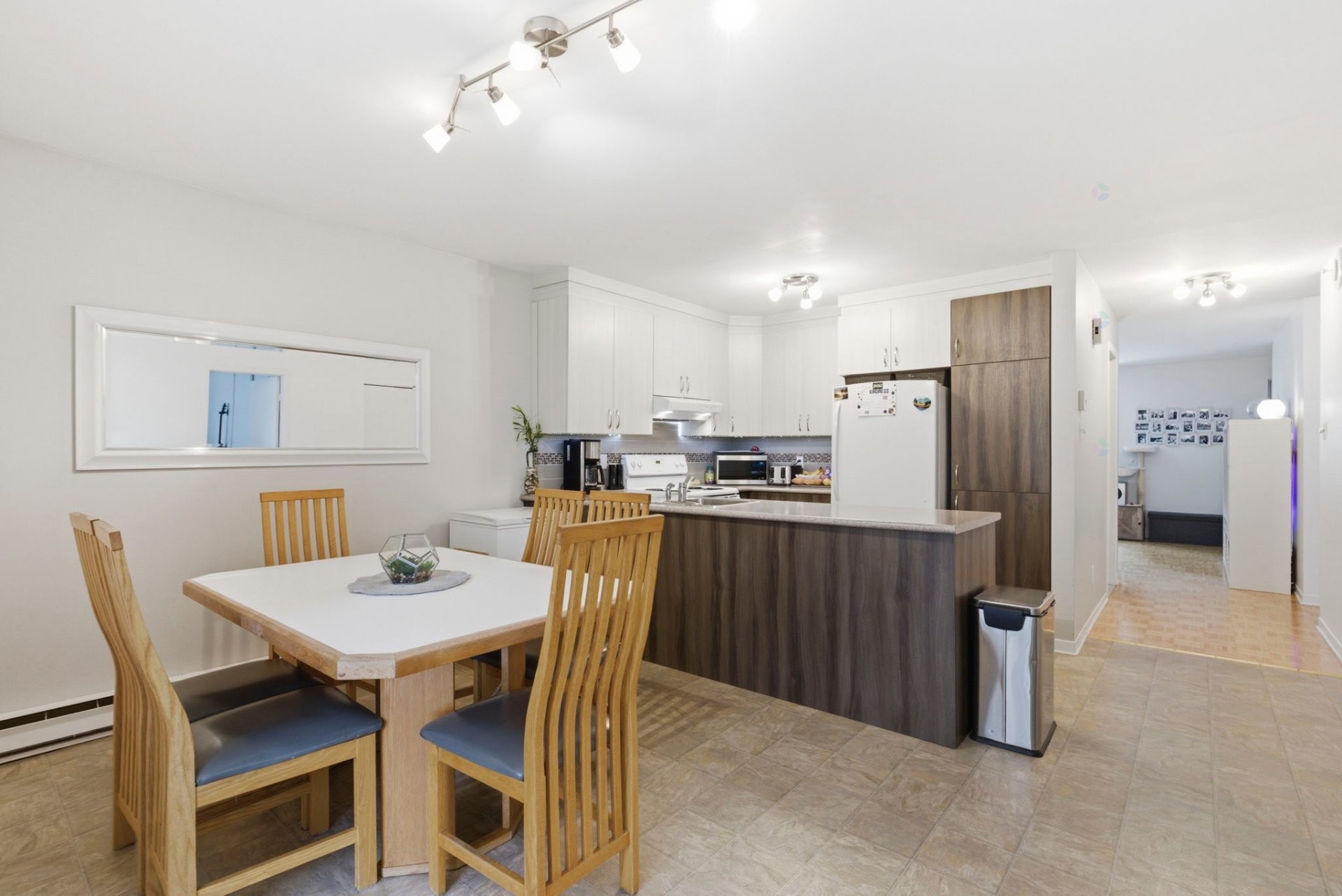 









1419

 - 1423


Rue Lacoste

,
Longueuil (Le Vieux-Longueuil),




QC
J4G2G4

