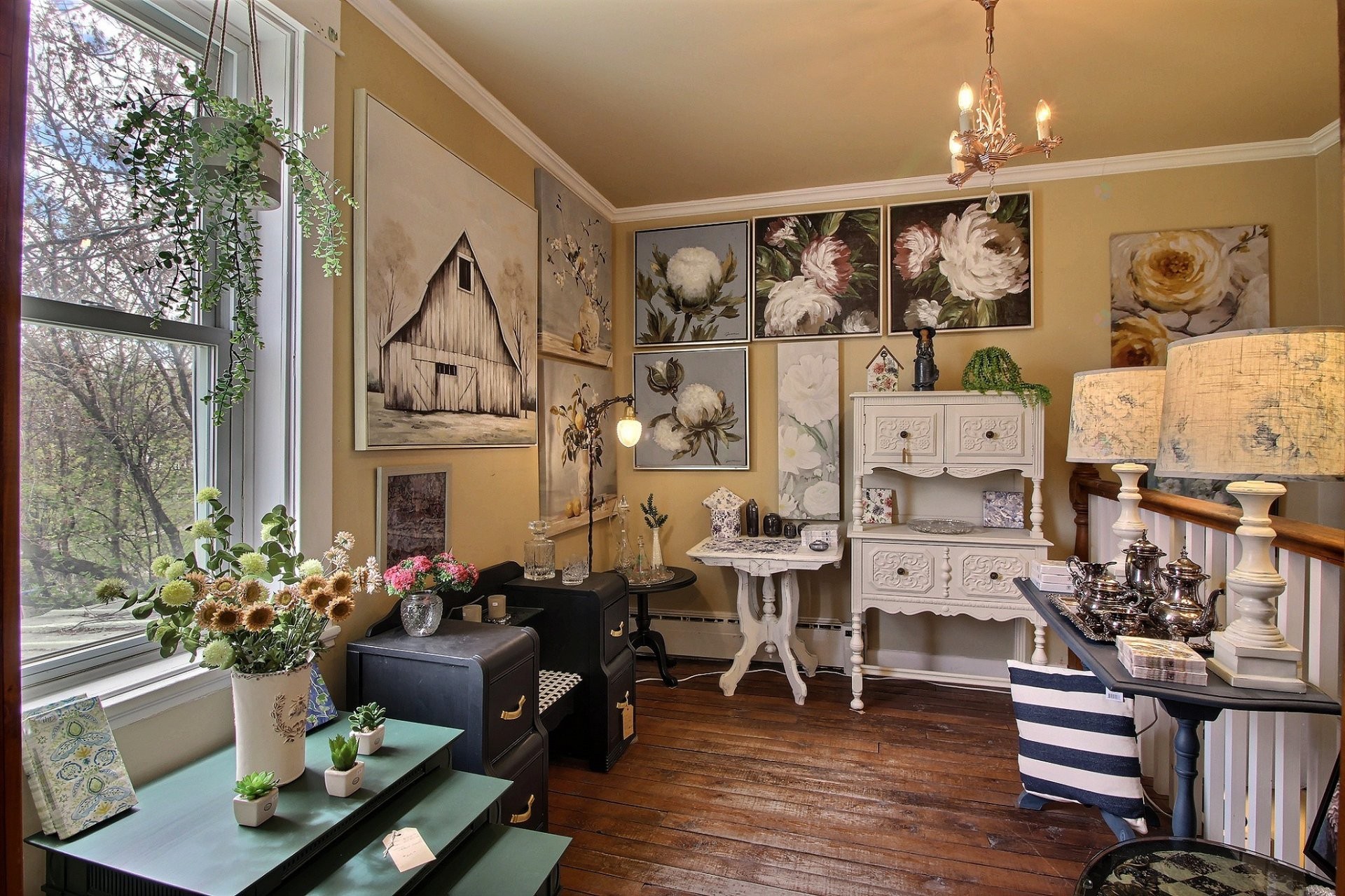 









588


Rue Notre-Dame

,
Montebello,




QC
J0V1L0

