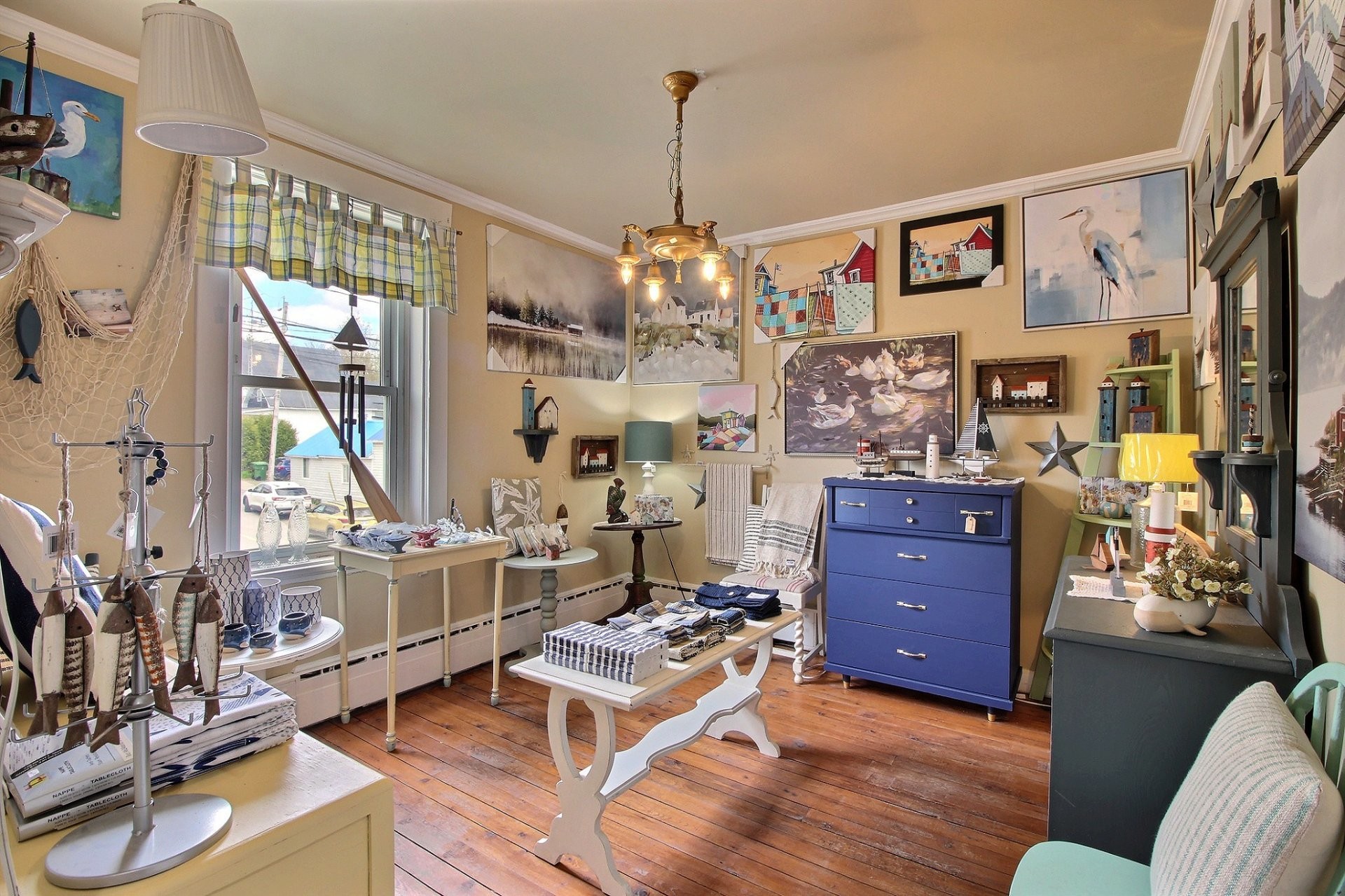 









588


Rue Notre-Dame

,
Montebello,




QC
J0V1L0

