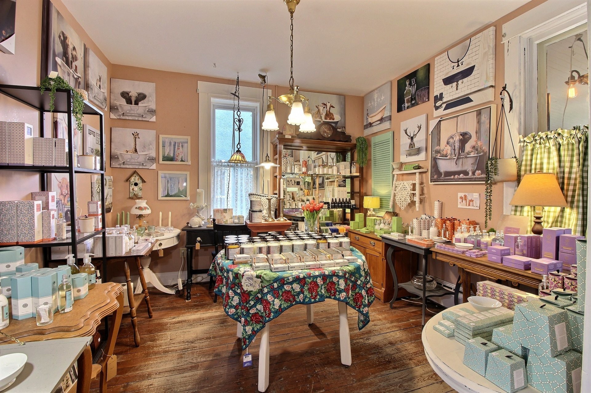 









588


Rue Notre-Dame

,
Montebello,




QC
J0V1L0

