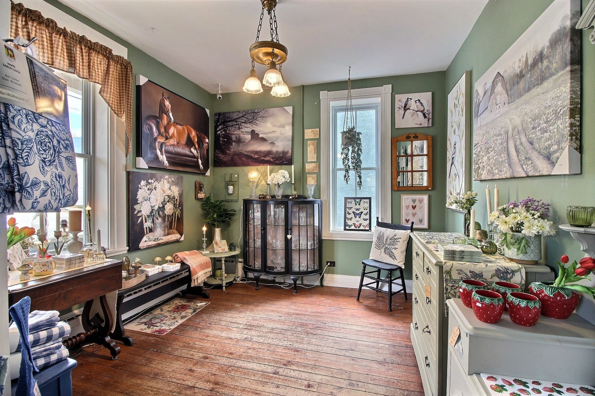 









588


Rue Notre-Dame

,
Montebello,




QC
J0V1L0

