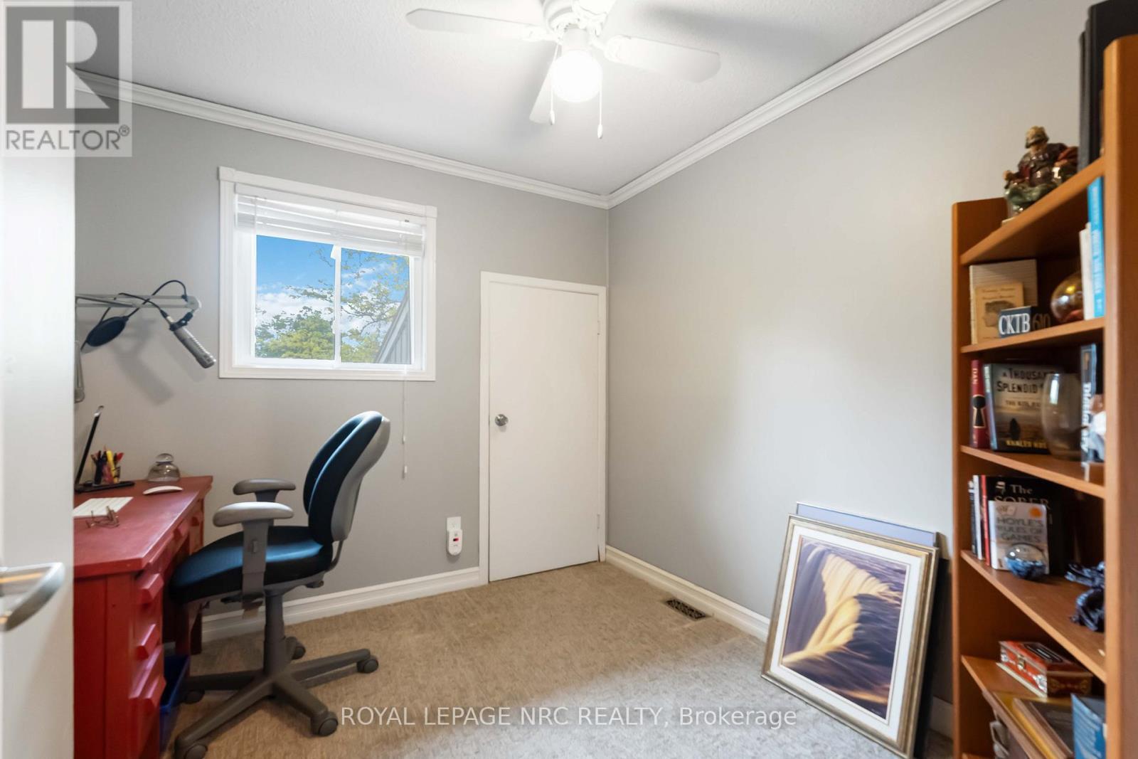 












40 - 122 LAKESHORE ROAD

,
St. Catharines (Lakeport),




Ontario
L2N6N6

