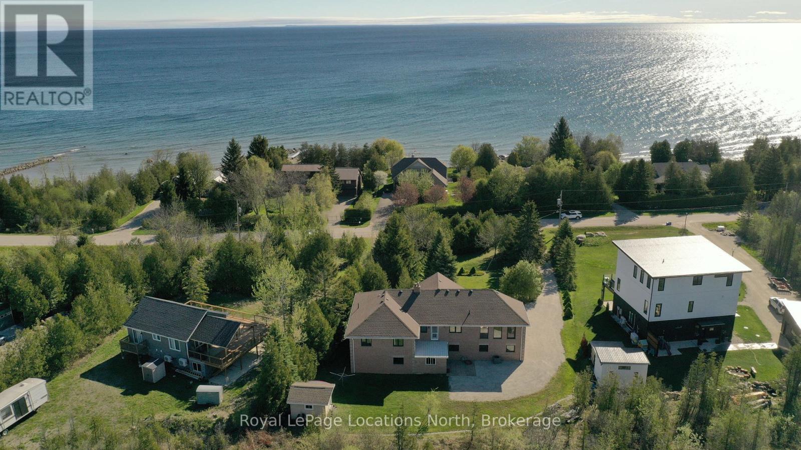 












252 LAKESHORE ROAD N

,
Meaford,




Ontario
N4L1W5

