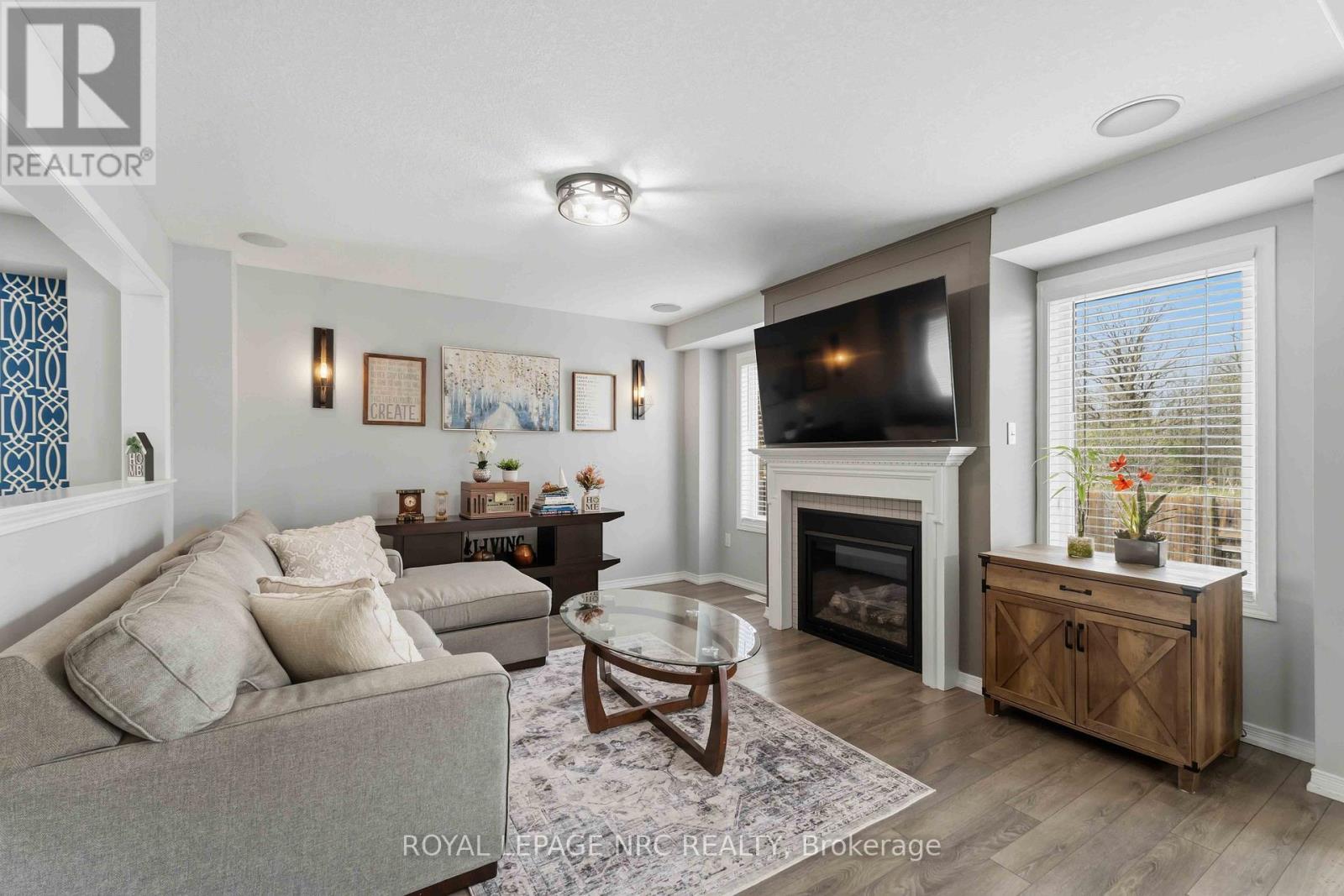 












8769 DOGWOOD CRESCENT

,
Niagara Falls (Brown),




Ontario
L2H2Y6


