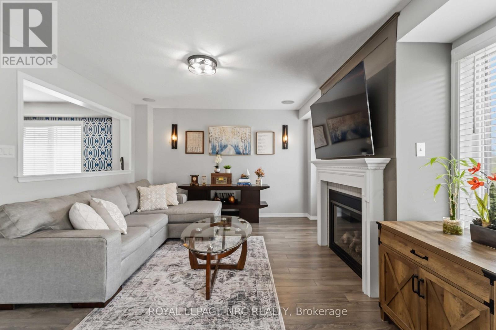 












8769 DOGWOOD CRESCENT

,
Niagara Falls (Brown),




Ontario
L2H2Y6

