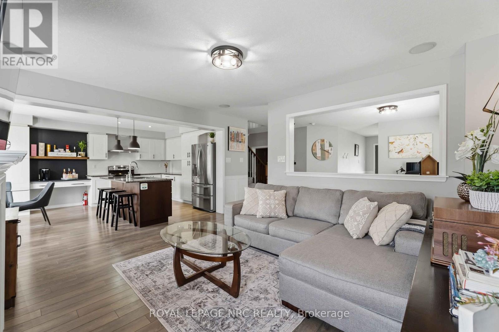 












8769 DOGWOOD CRESCENT

,
Niagara Falls (Brown),




Ontario
L2H2Y6

