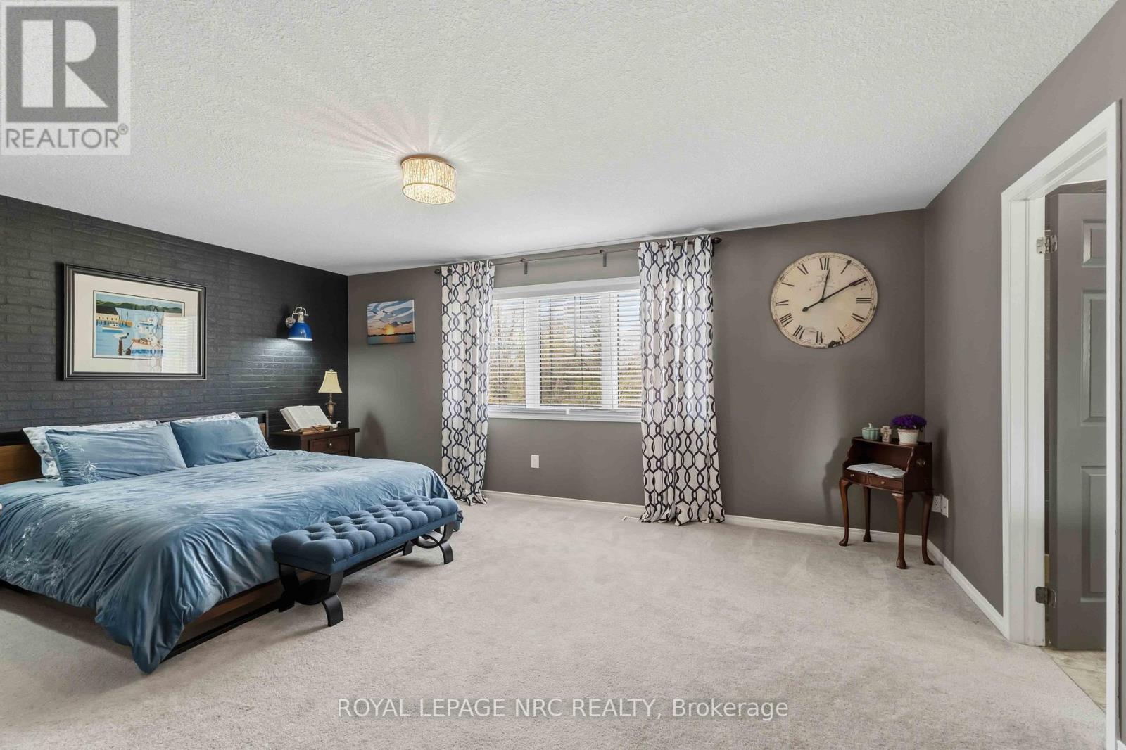 












8769 DOGWOOD CRESCENT

,
Niagara Falls (Brown),




Ontario
L2H2Y6

