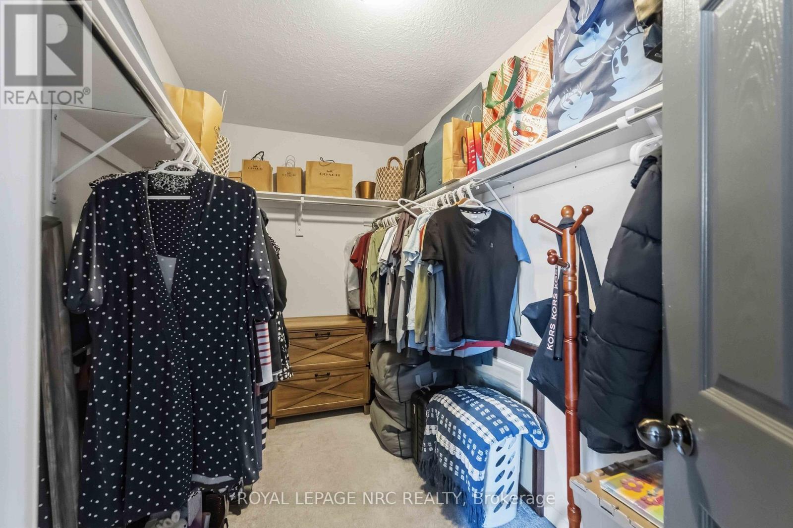 












8769 DOGWOOD CRESCENT

,
Niagara Falls (Brown),




Ontario
L2H2Y6


