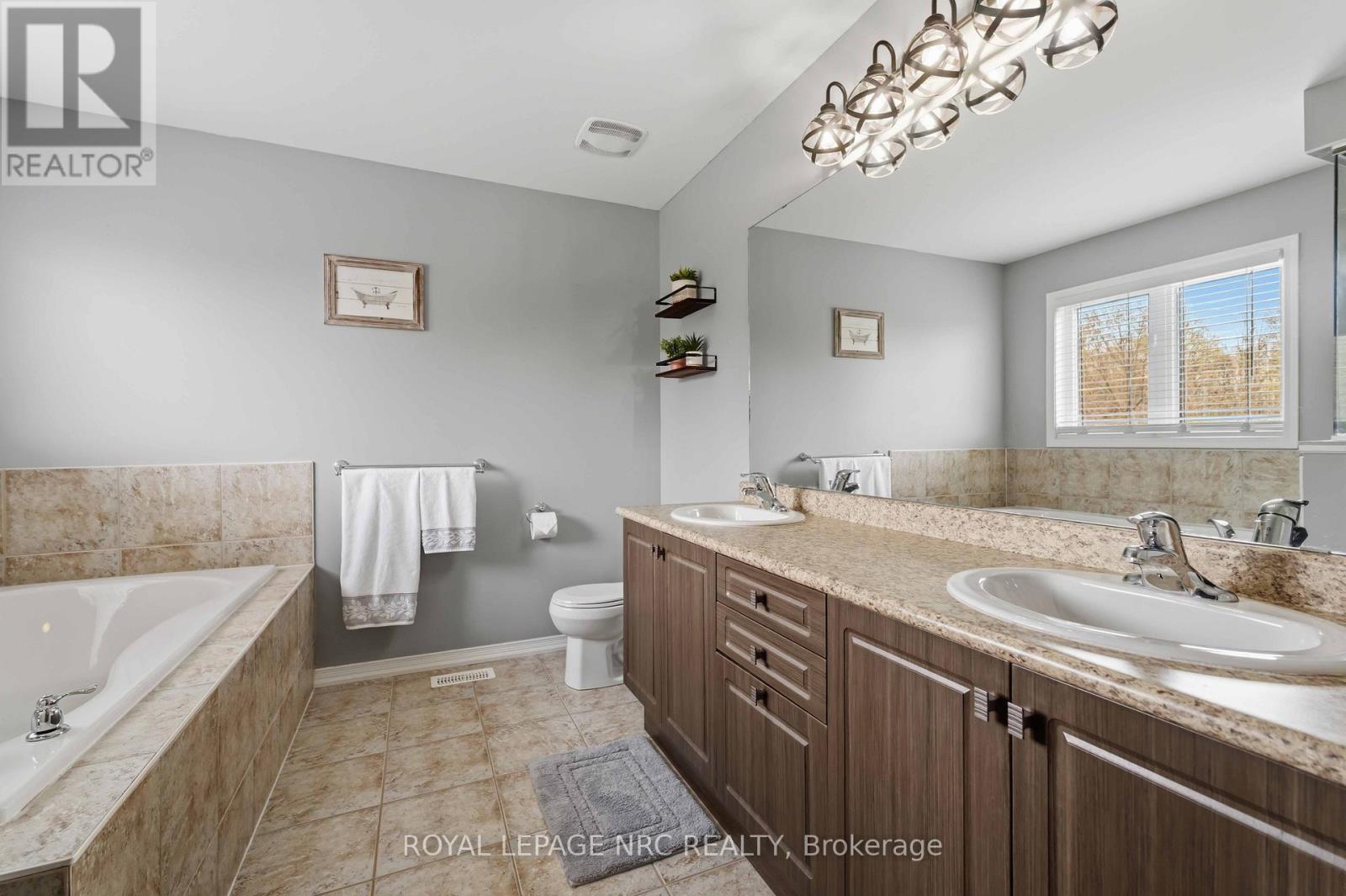 












8769 DOGWOOD CRESCENT

,
Niagara Falls (Brown),




Ontario
L2H2Y6

