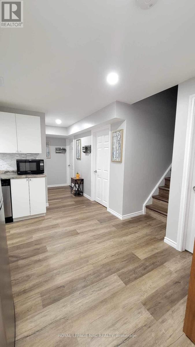












8769 DOGWOOD CRESCENT

,
Niagara Falls (Brown),




Ontario
L2H2Y6

