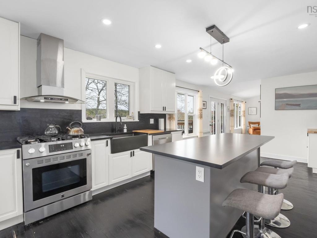 












26 Governors Lake Drive

,
Timberlea,




NS
B3T 1N2

