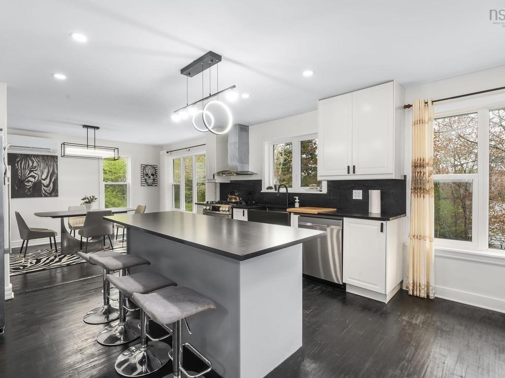












26 Governors Lake Drive

,
Timberlea,




NS
B3T 1N2

