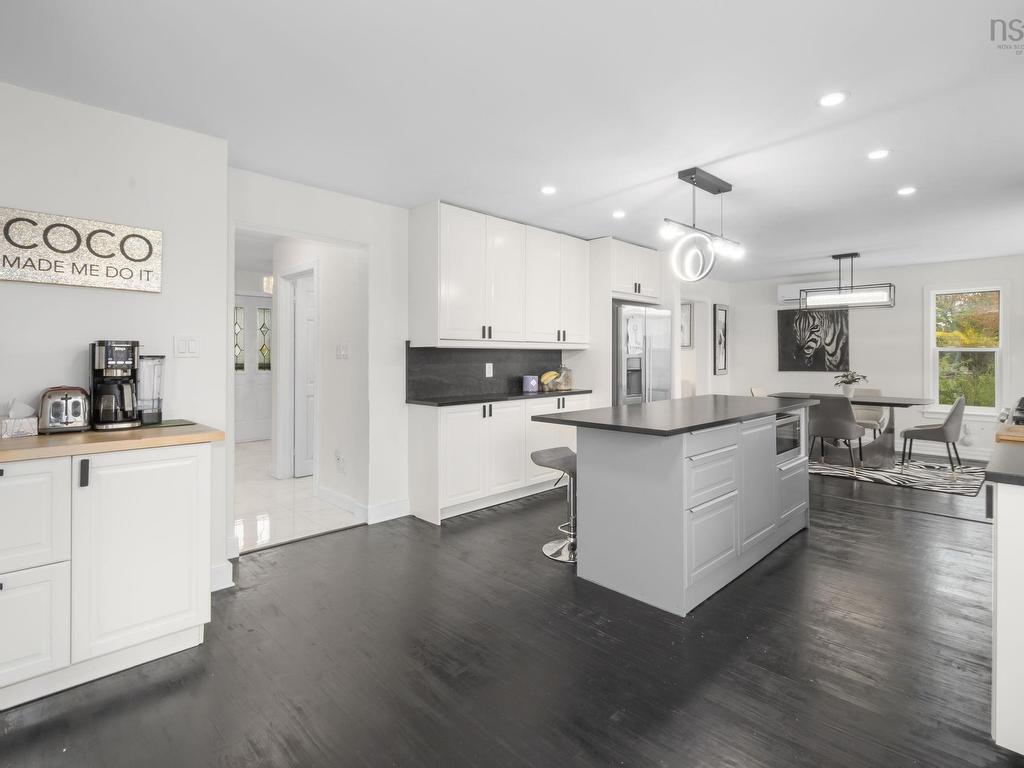 












26 Governors Lake Drive

,
Timberlea,




NS
B3T 1N2

