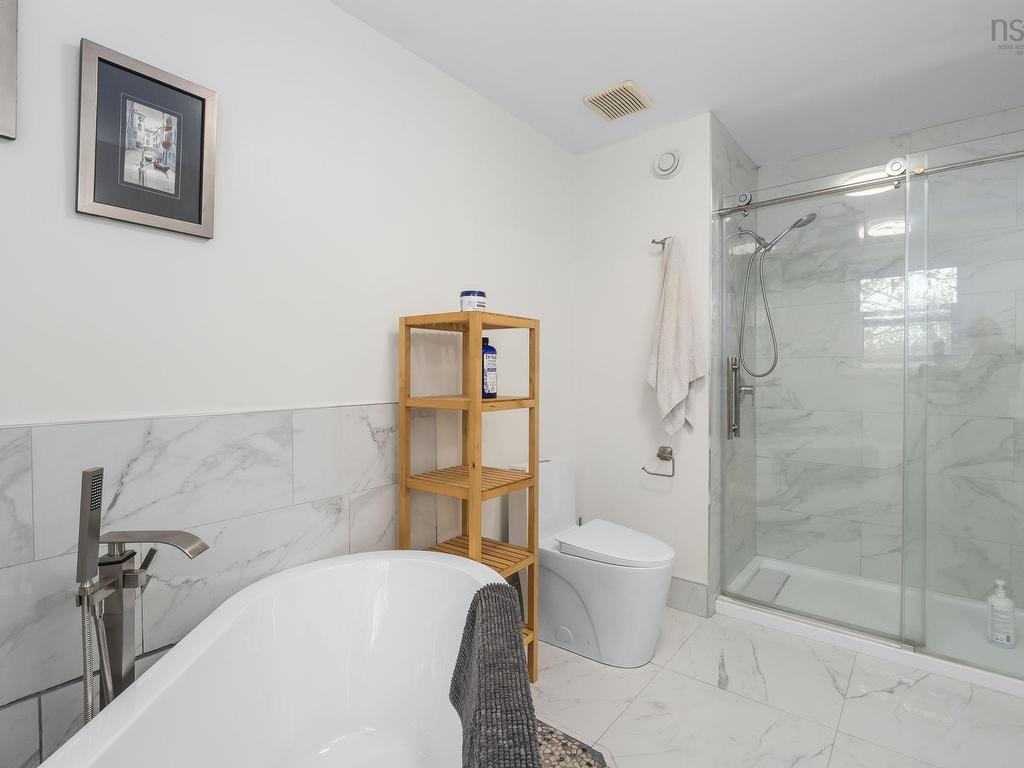 












26 Governors Lake Drive

,
Timberlea,




NS
B3T 1N2

