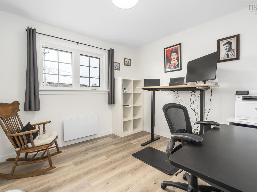 












26 Governors Lake Drive

,
Timberlea,




NS
B3T 1N2

