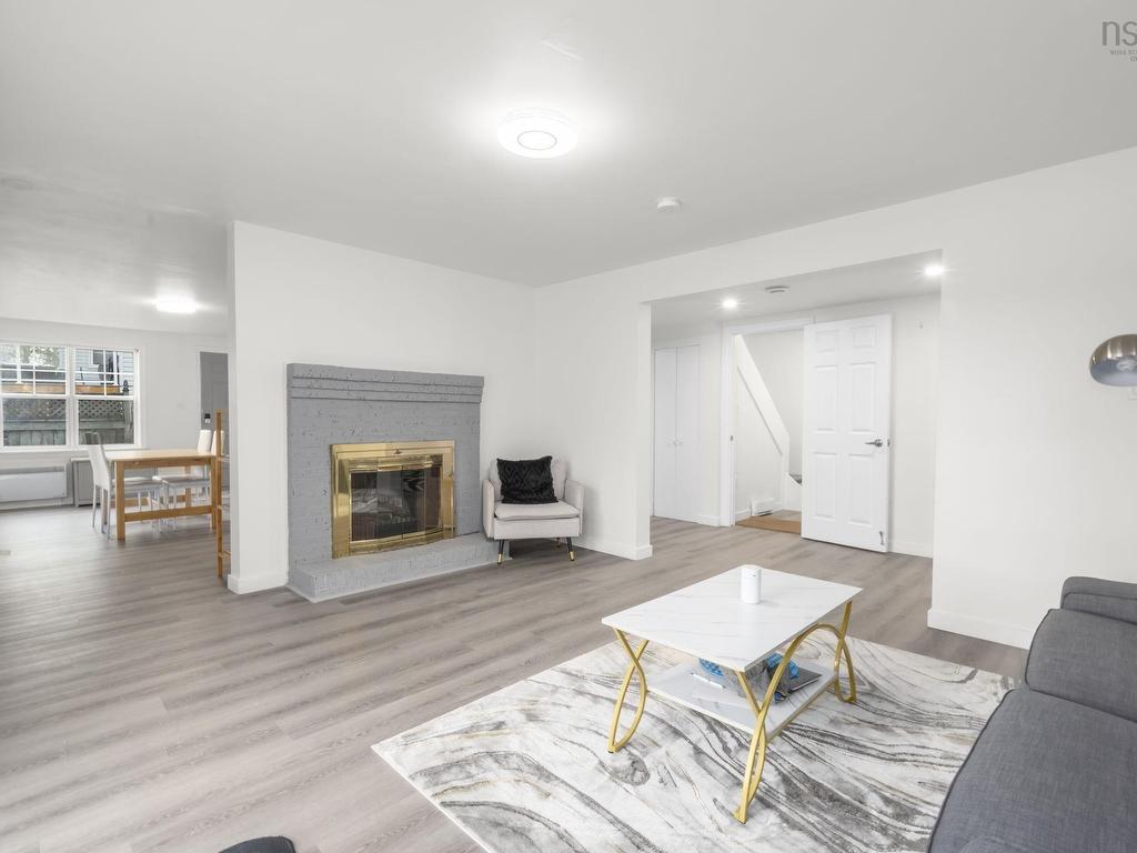 












26 Governors Lake Drive

,
Timberlea,




NS
B3T 1N2

