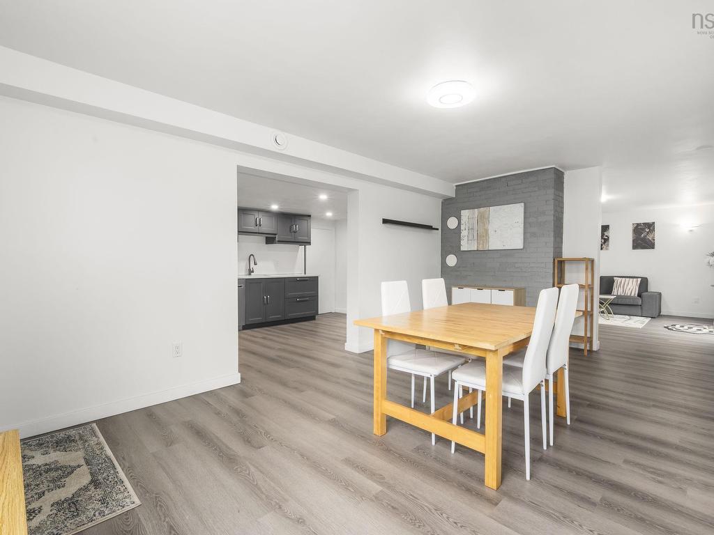 












26 Governors Lake Drive

,
Timberlea,




NS
B3T 1N2

