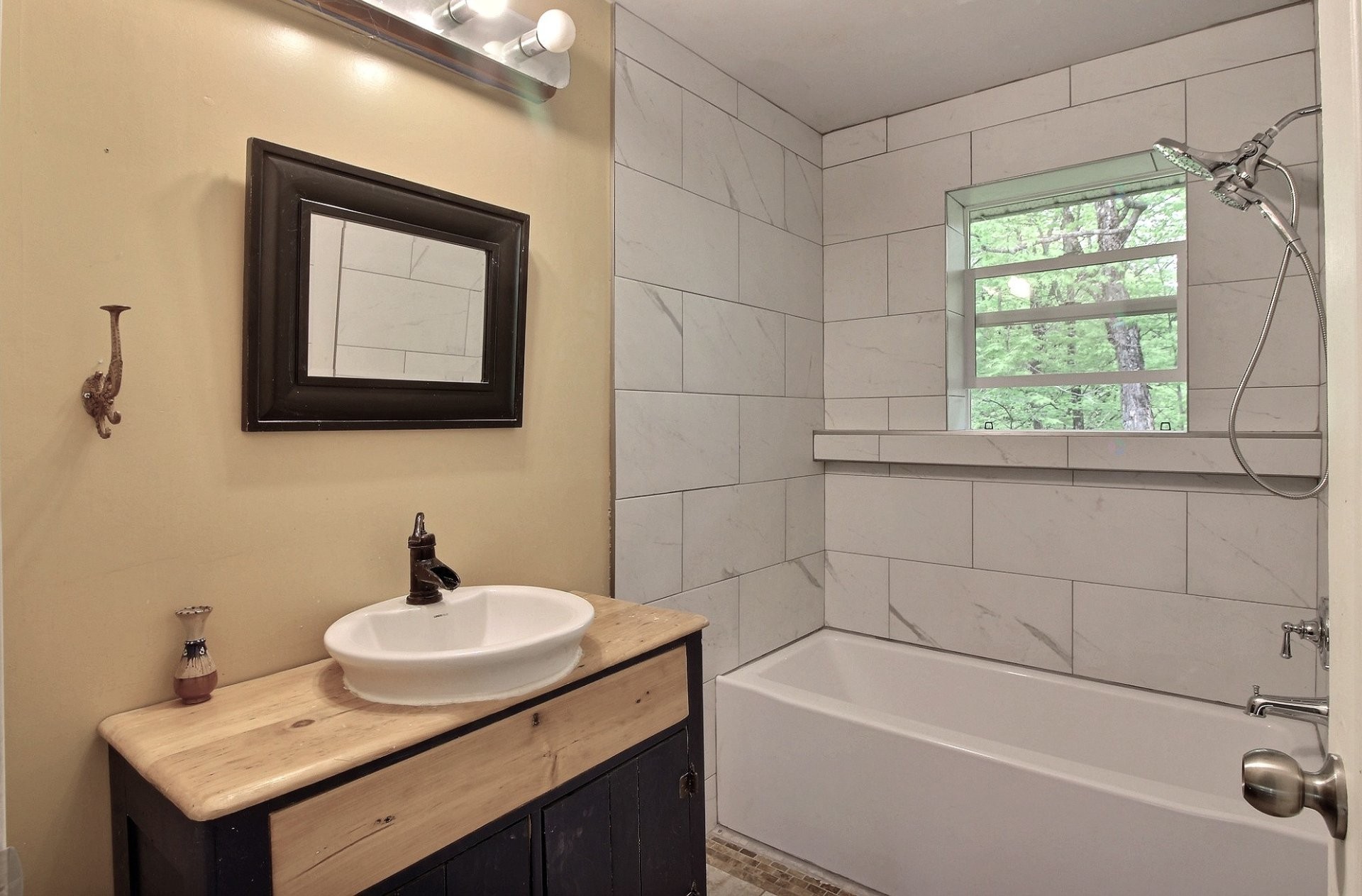 









1251


Rg Ste-Madeleine

,
Notre-Dame-de-la-Paix,




QC
J0V1P0

