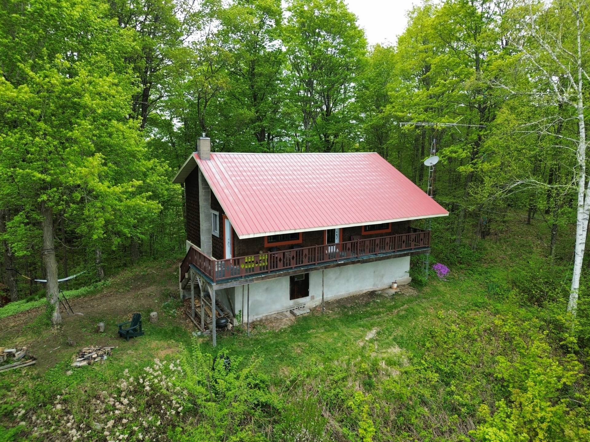 









1251


Rg Ste-Madeleine

,
Notre-Dame-de-la-Paix,




QC
J0V1P0


