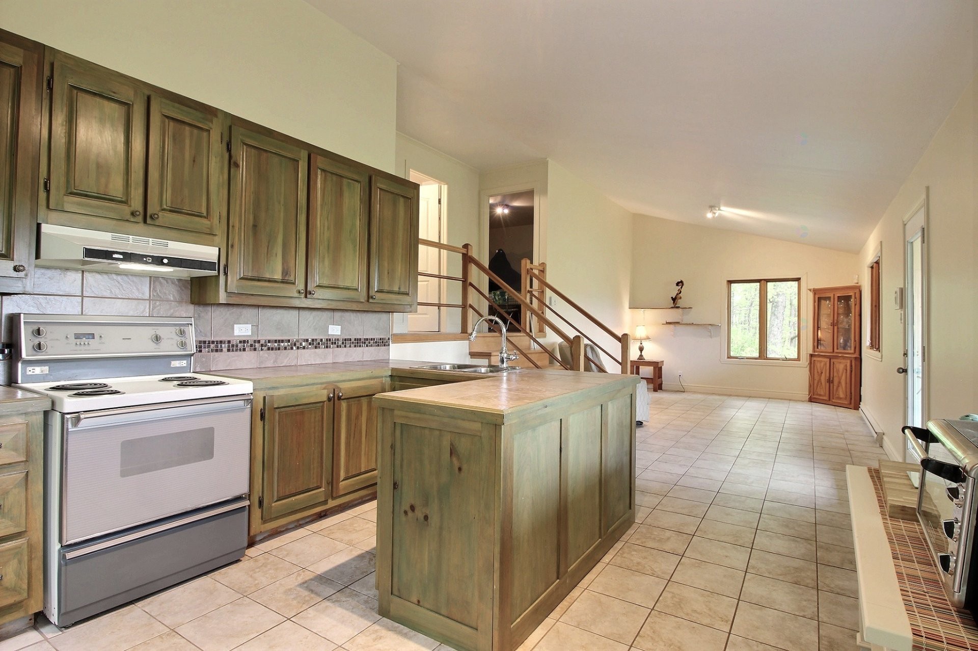 









1251


Rg Ste-Madeleine

,
Notre-Dame-de-la-Paix,




QC
J0V1P0

