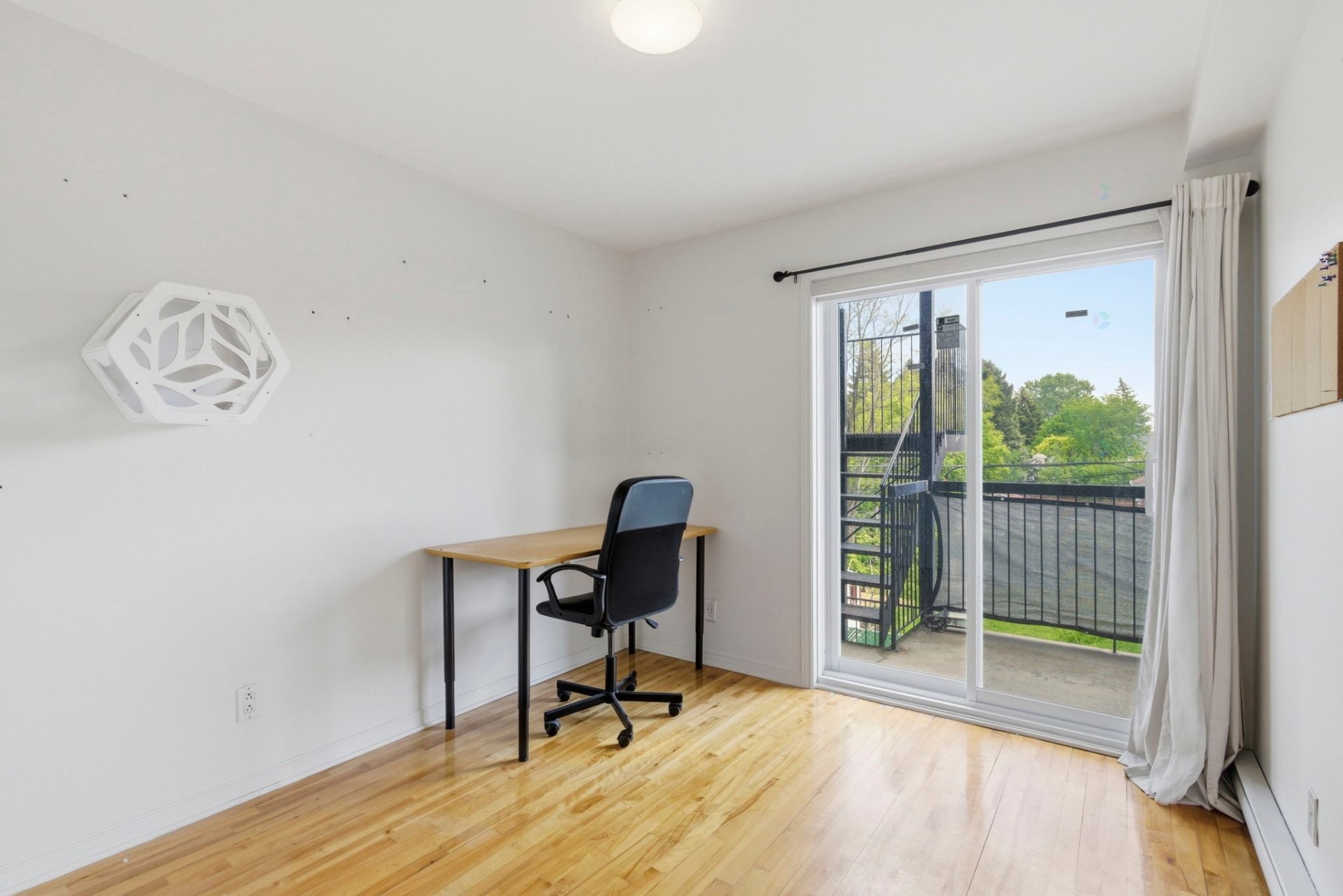 









1310


Rue Jarry E.

, 5,
Montréal (Villeray/Saint-Michel/Parc-Extension),




QC
H2E1A4

