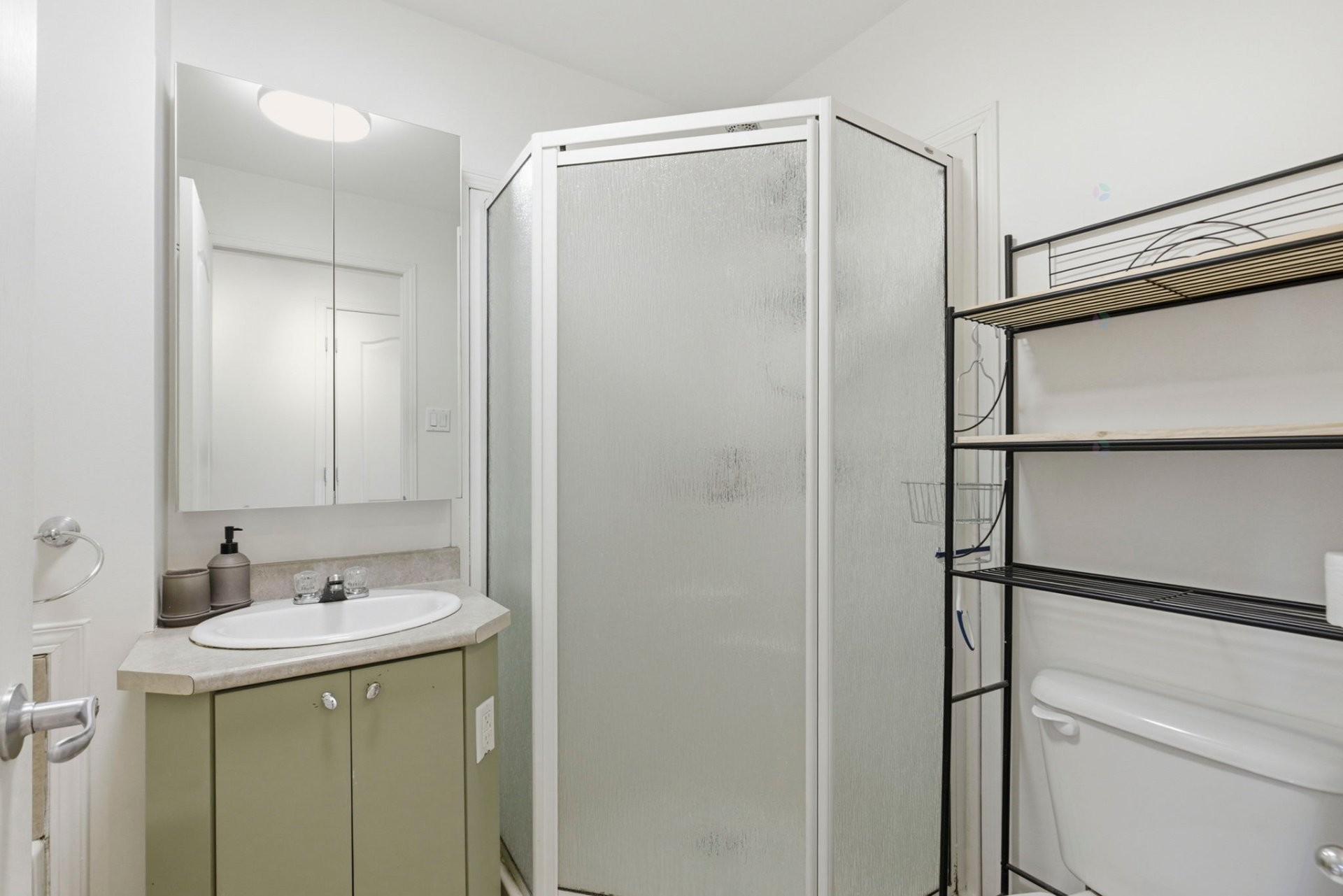 









1310


Rue Jarry E.

, 5,
Montréal (Villeray/Saint-Michel/Parc-Extension),




QC
H2E1A4

