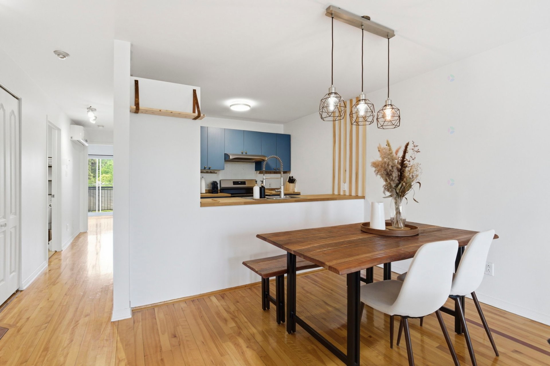 









1310


Rue Jarry E.

, 5,
Montréal (Villeray/Saint-Michel/Parc-Extension),




QC
H2E1A4

