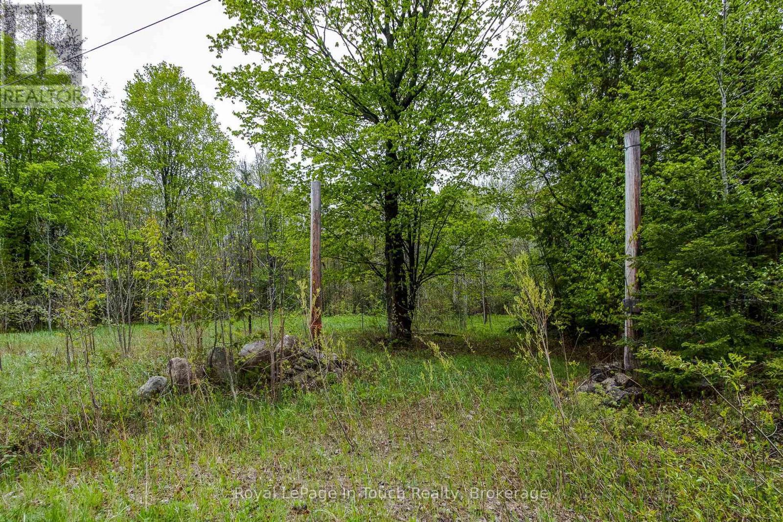 












LOT 2 THUNDER BEACH ROAD

,
Tiny,







Ontario
L9M0T2

