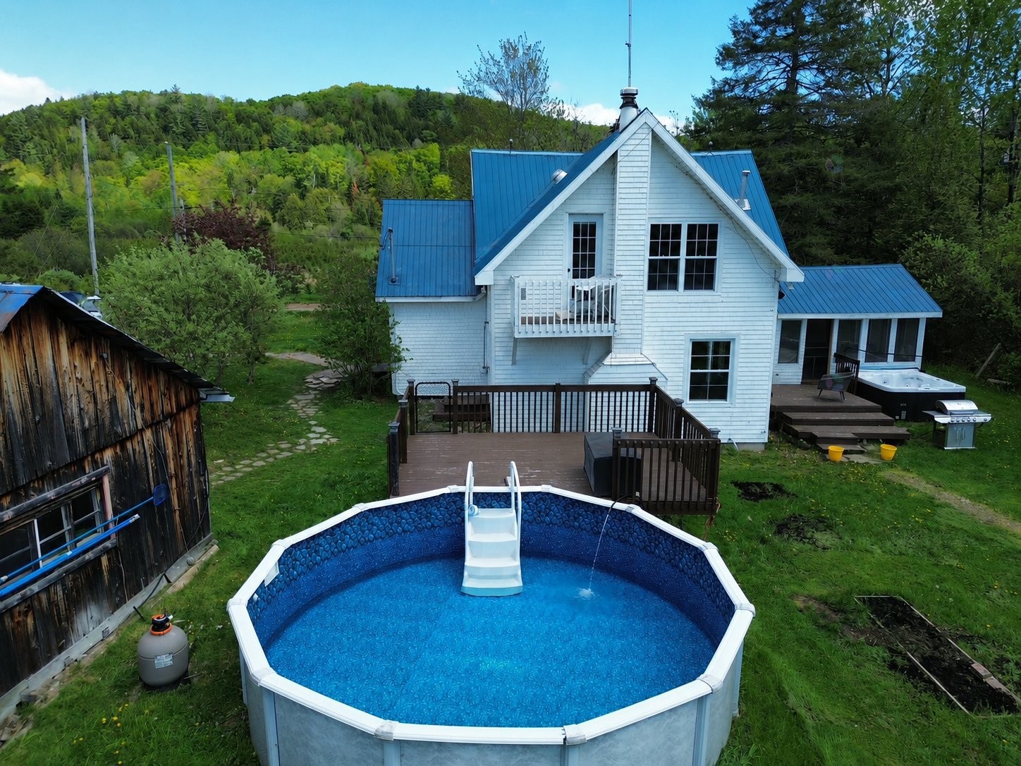 









583


Rg St-Denis

,
Saint-André-Avellin,




QC
J0V1W0

